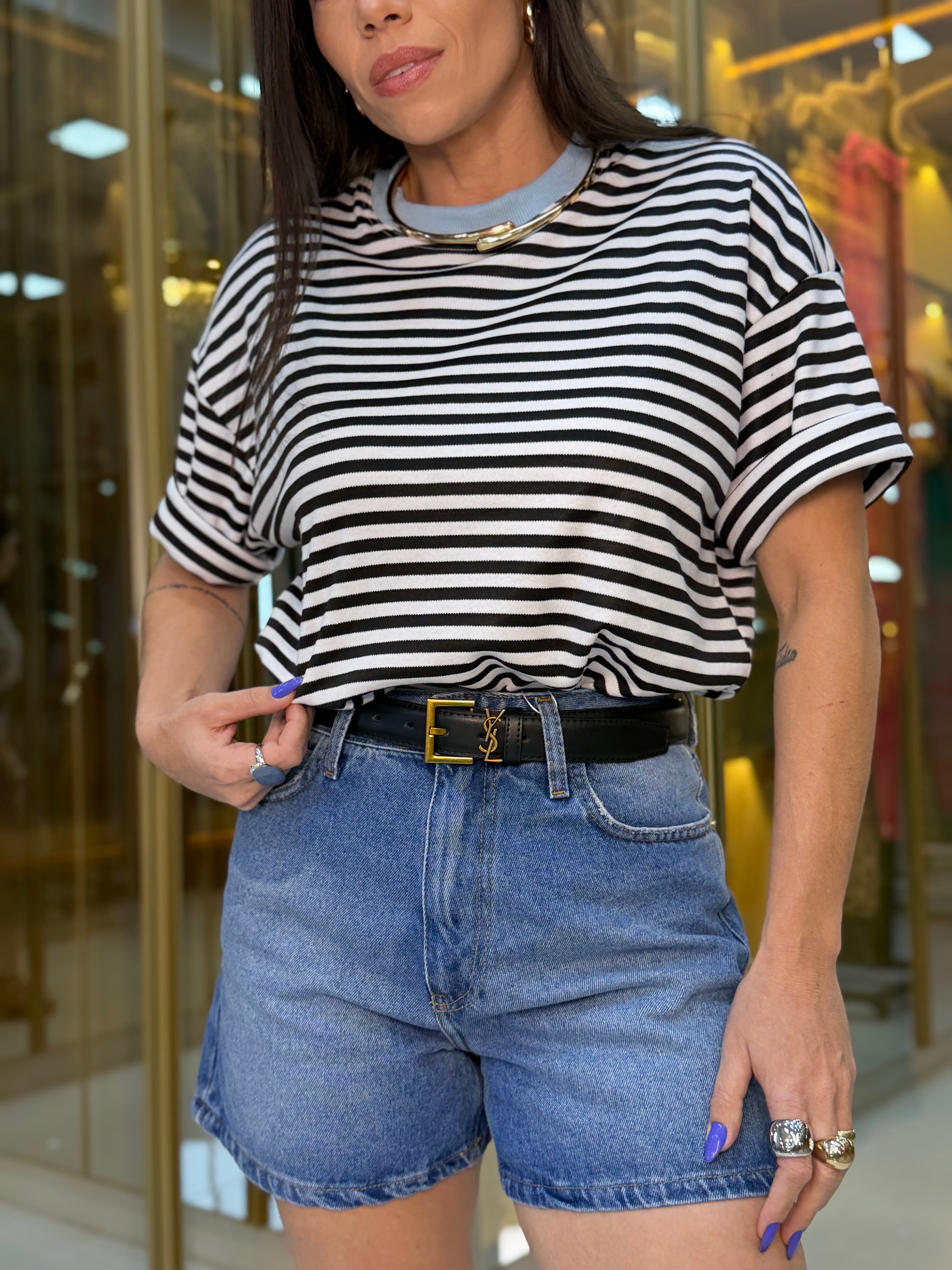 T-SHIRT OVER