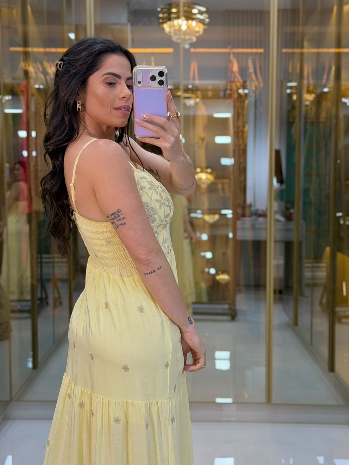 VESTIDO COM BORDADO