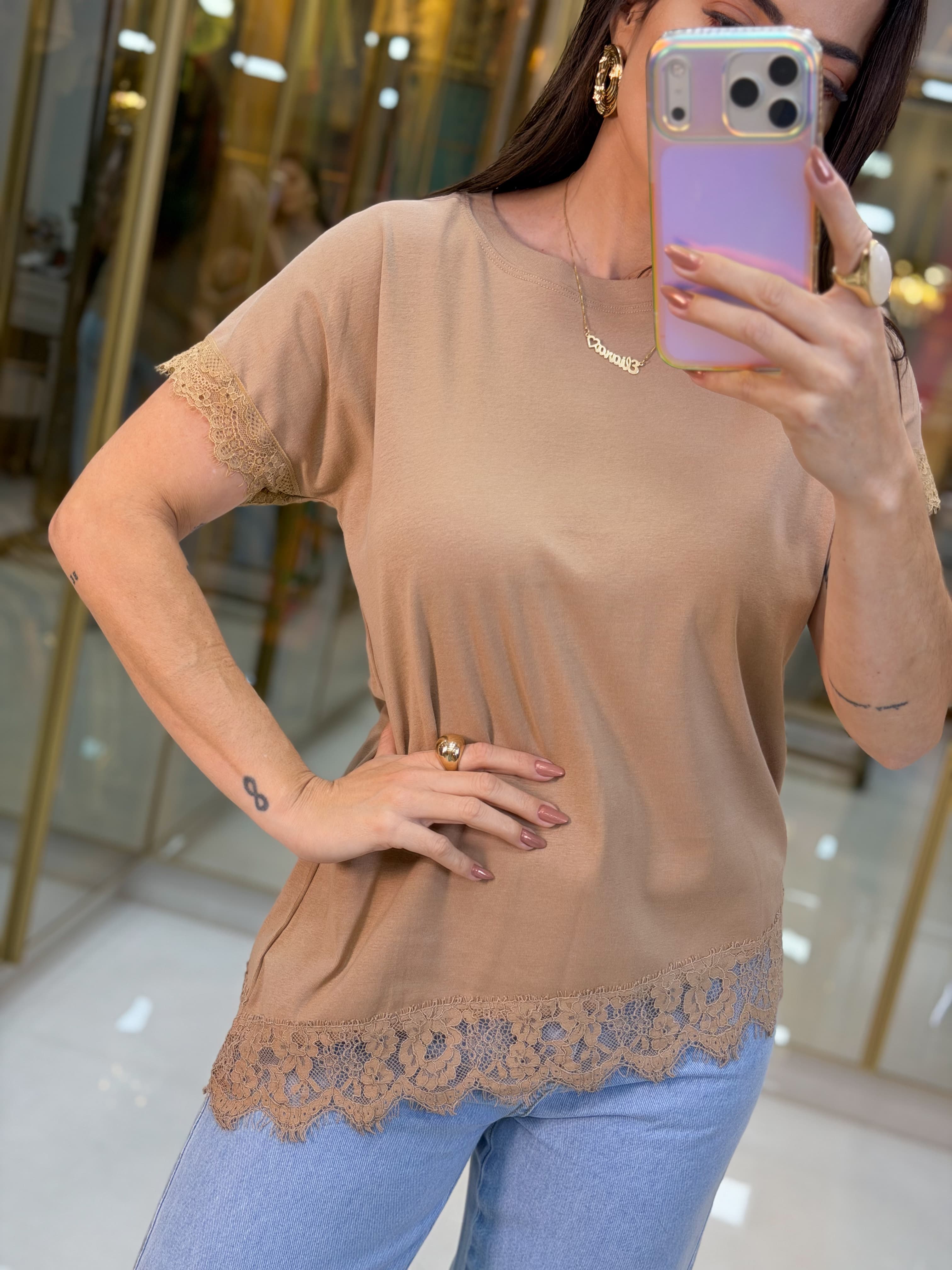 BLUSA ASSIMÉTRICA RENDA