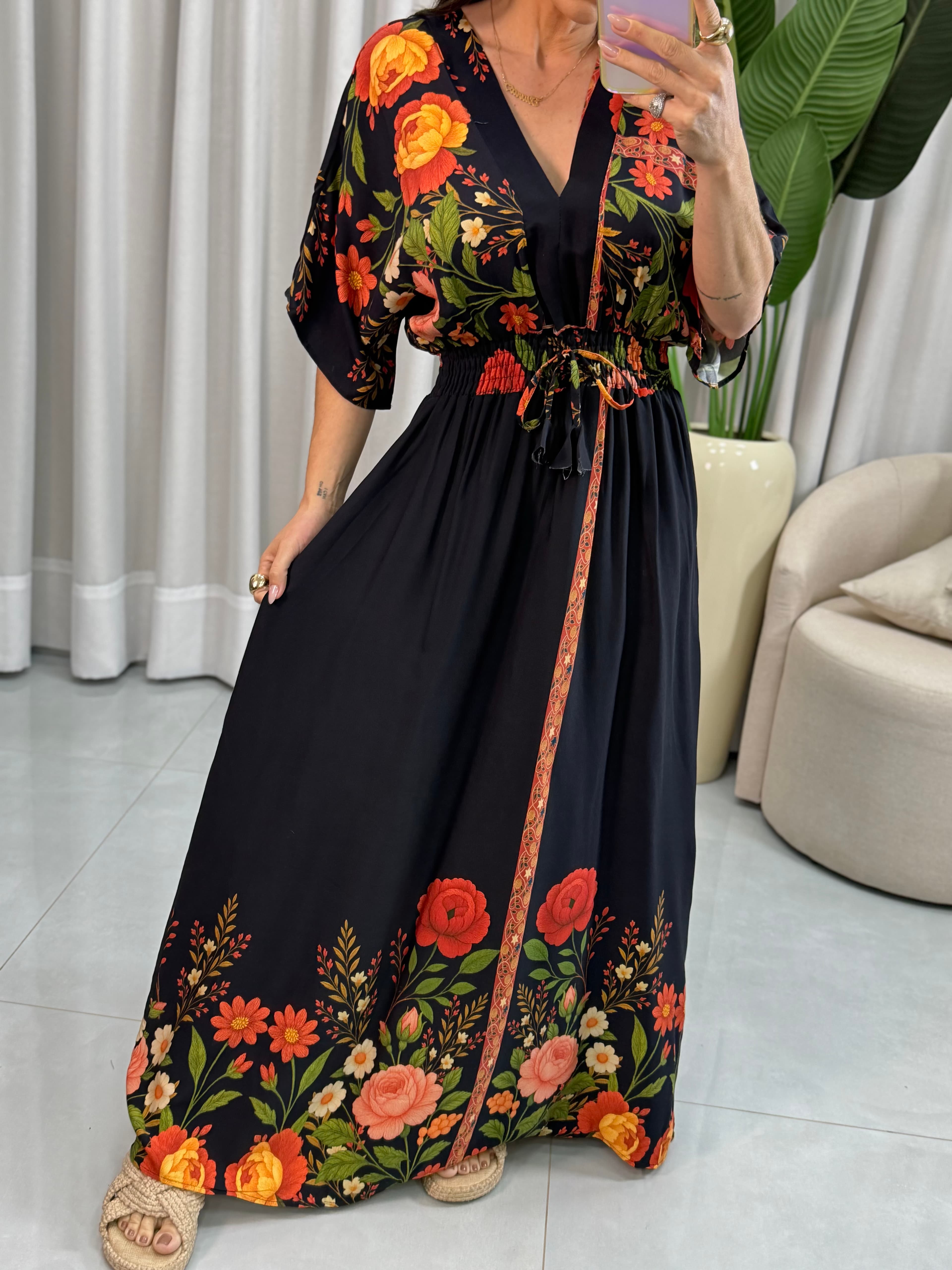 VESTIDO ESTAMPADO PRETO FLOR