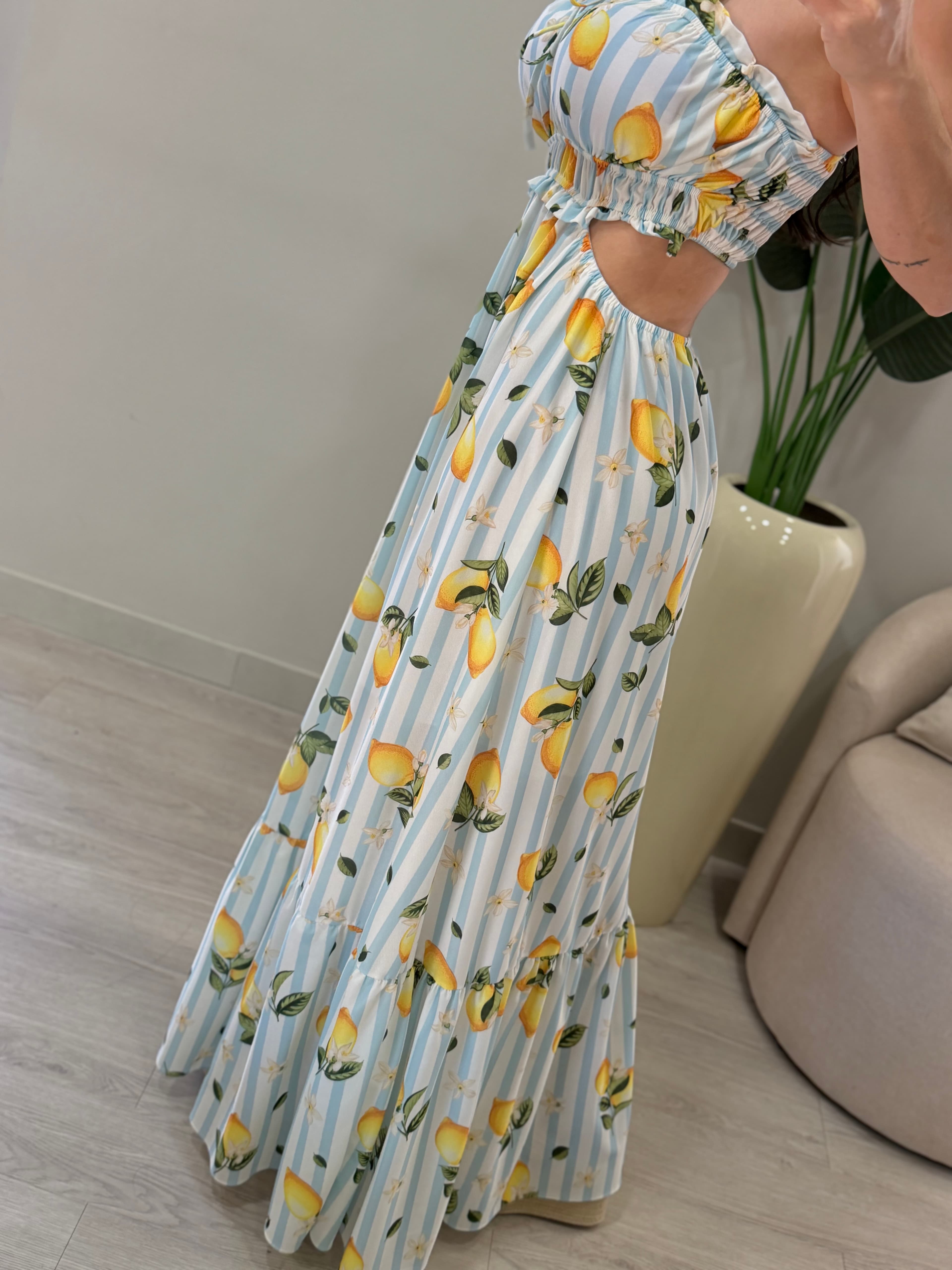VESTIDO RECORTES