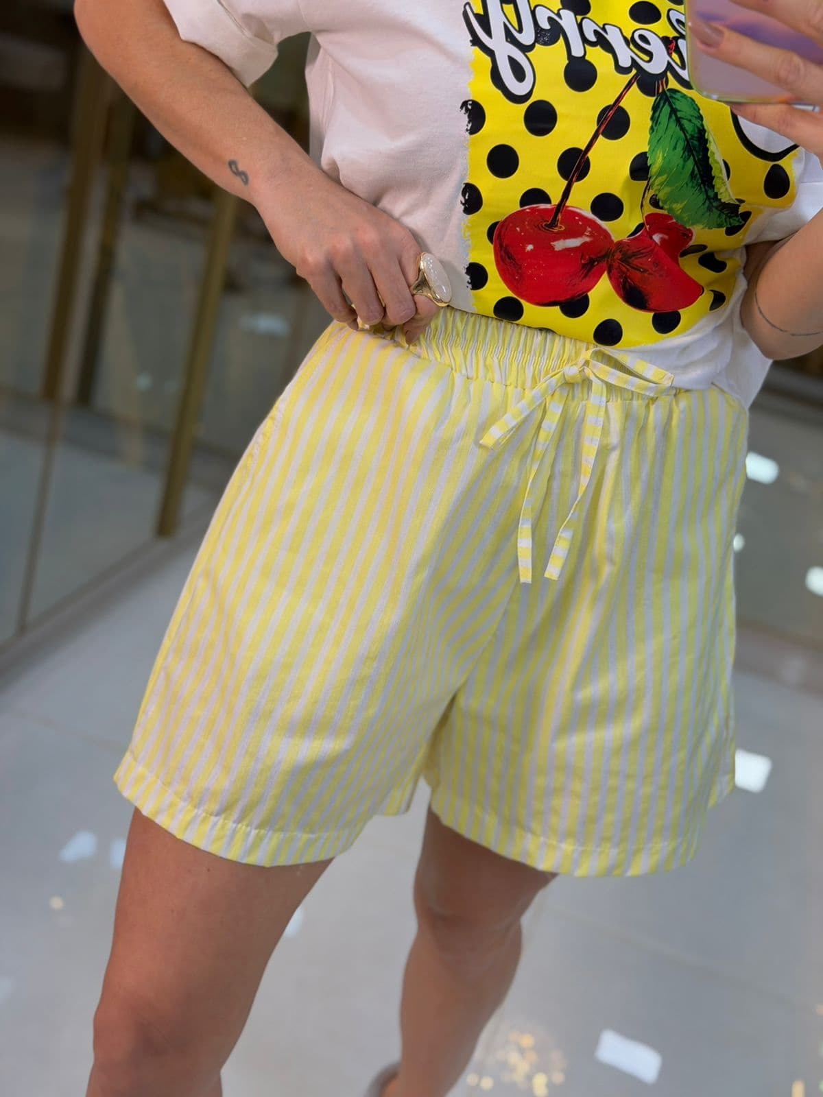 SHORT LISTRA