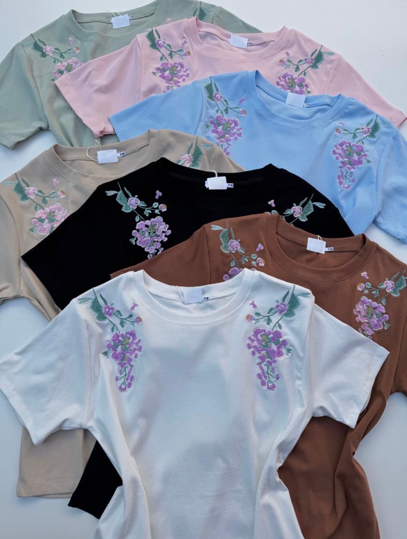 BLUSA BORDADA FLOR